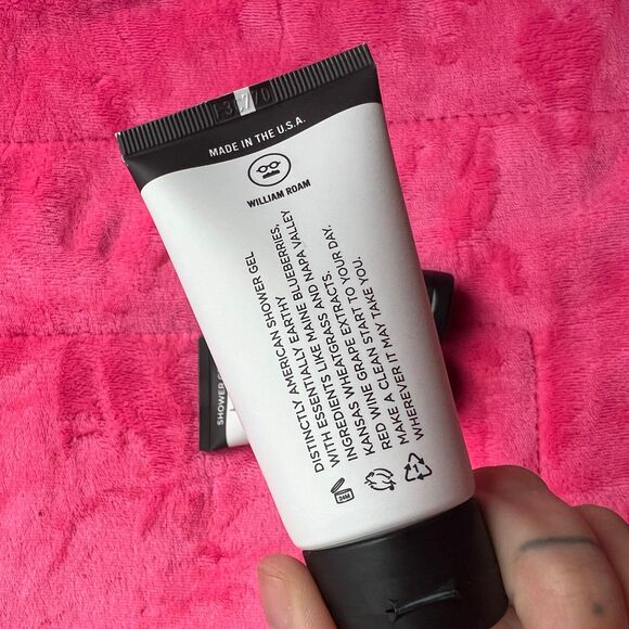 William Roam Travel Shower Gel Bundle new Toiletry - Picture 2 of 2